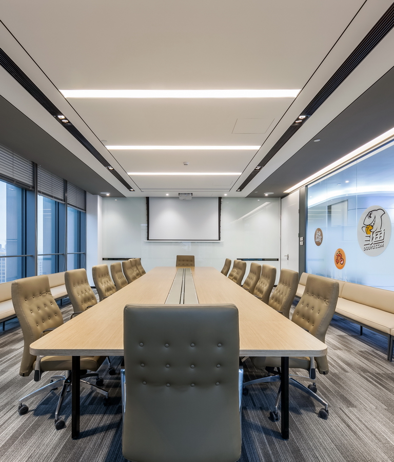 鬥魚TV辦(bàn)公(gōng)室裝(zhuang)修設(shè)計(ji) 大(da)會議室-pc