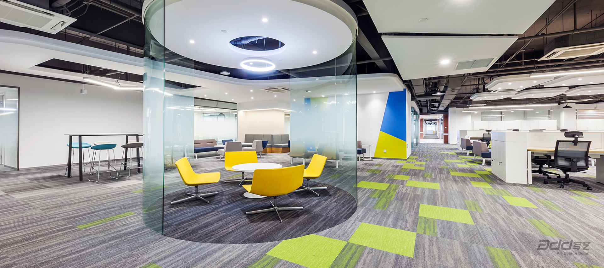 複星共享辦(bàn)公(gōng)室裝(zhuang)修-圓形洽談區(qu)-pc